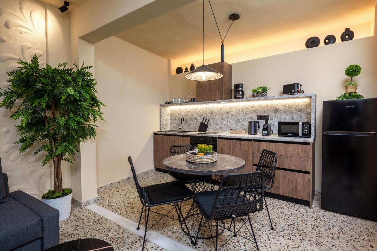 Townhall Apartment Symi Exterior foto